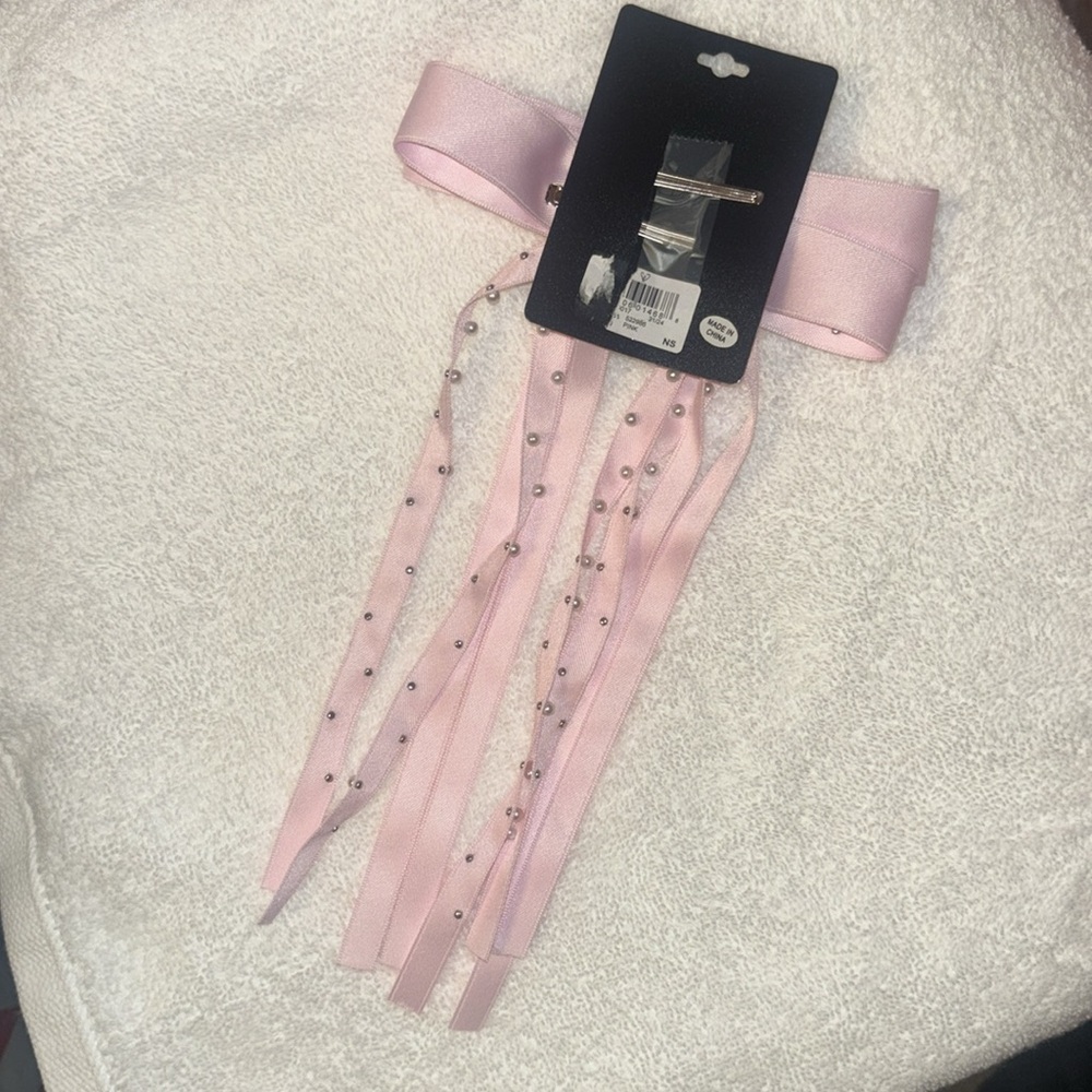 Pink bows🎀 - Picture 4 of 4